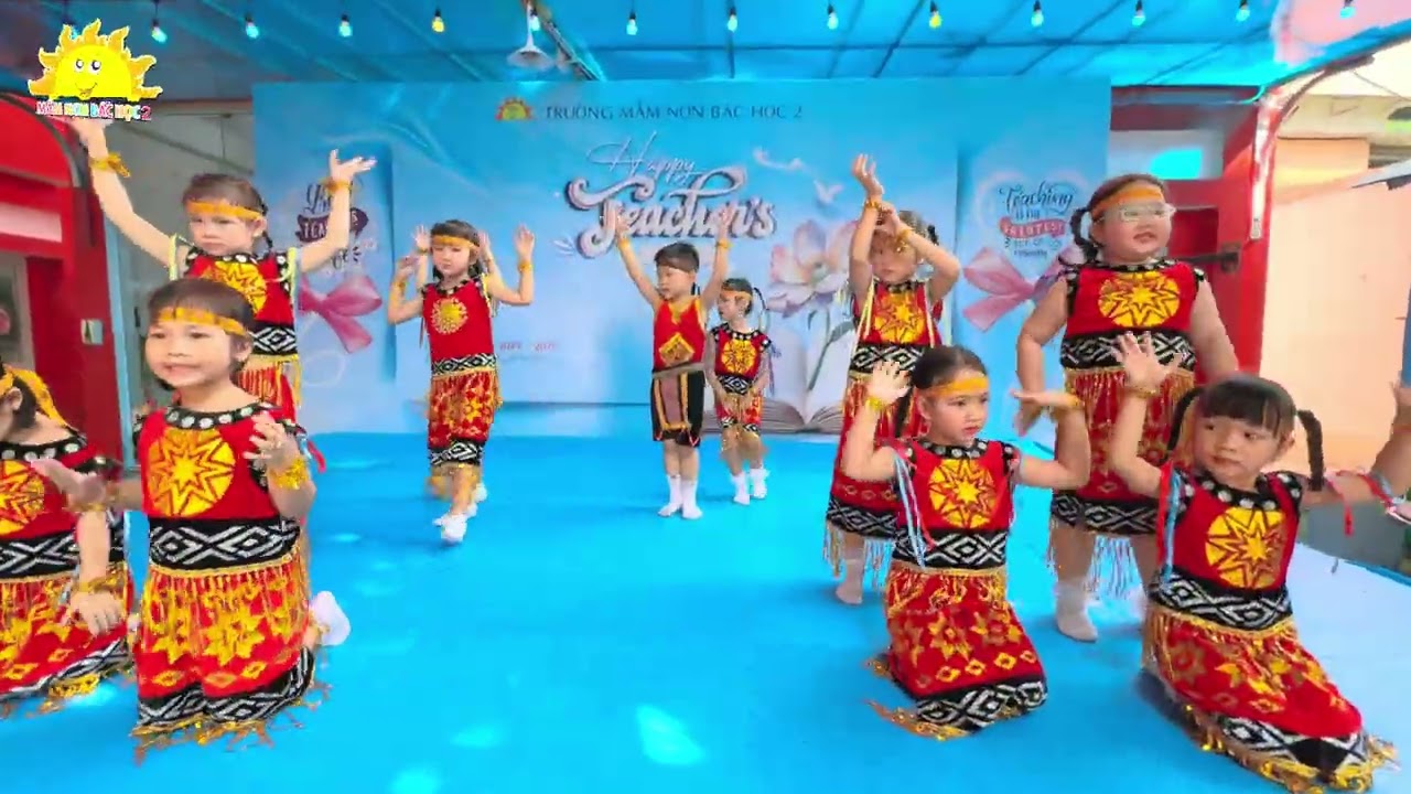 TIẾT MỤC MÚA: CÔ GIÁO EM LÀ HOA Ê BAN