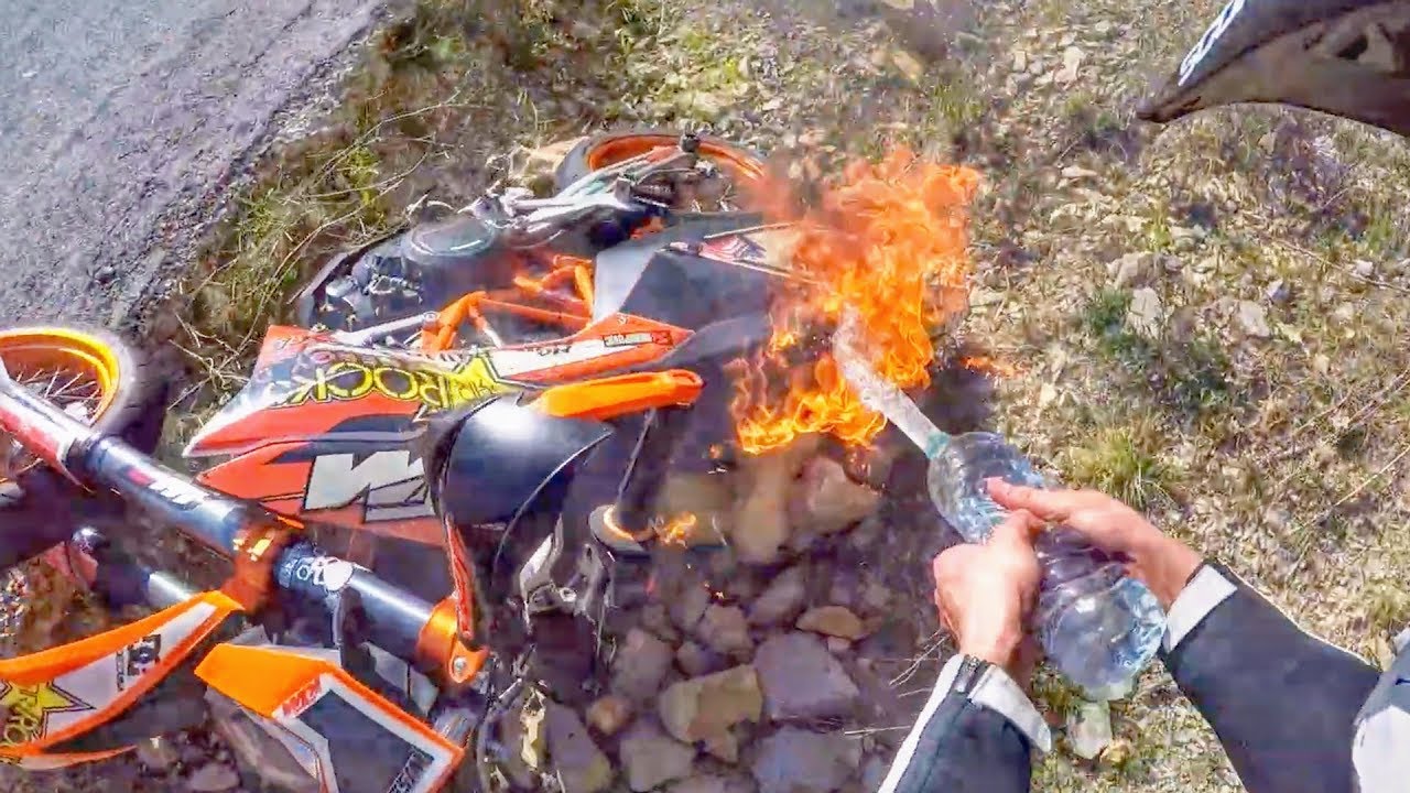 FUNNY, CRAZY & WEIRD MOTORCYCLE ENCOUNTERS - 2020