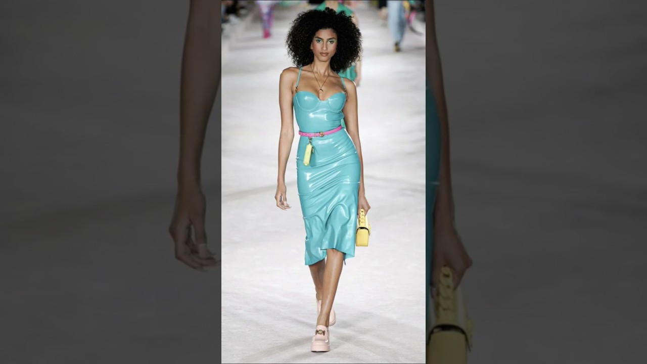 Imaan Hammam on georges blue  latex dress from Versace #imaanhammam #catwalk #Versace #bluedress