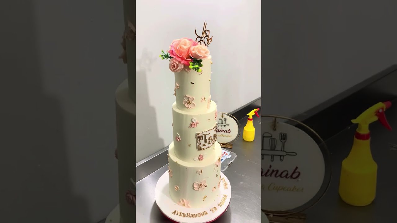 3-х ярусный свадебный торт от Zainab cake and cupcakes