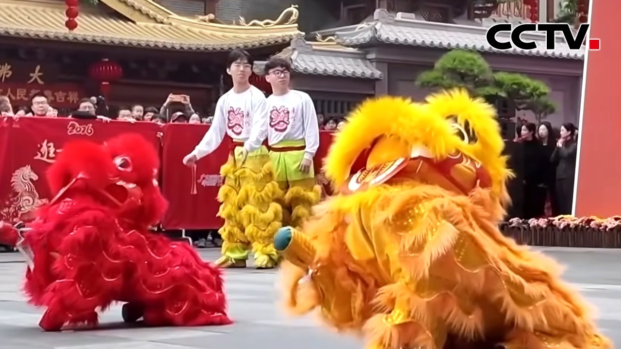 千年非遗正年轻 广东醒狮越舞越新潮 | CCTV中文《新闻直播间》