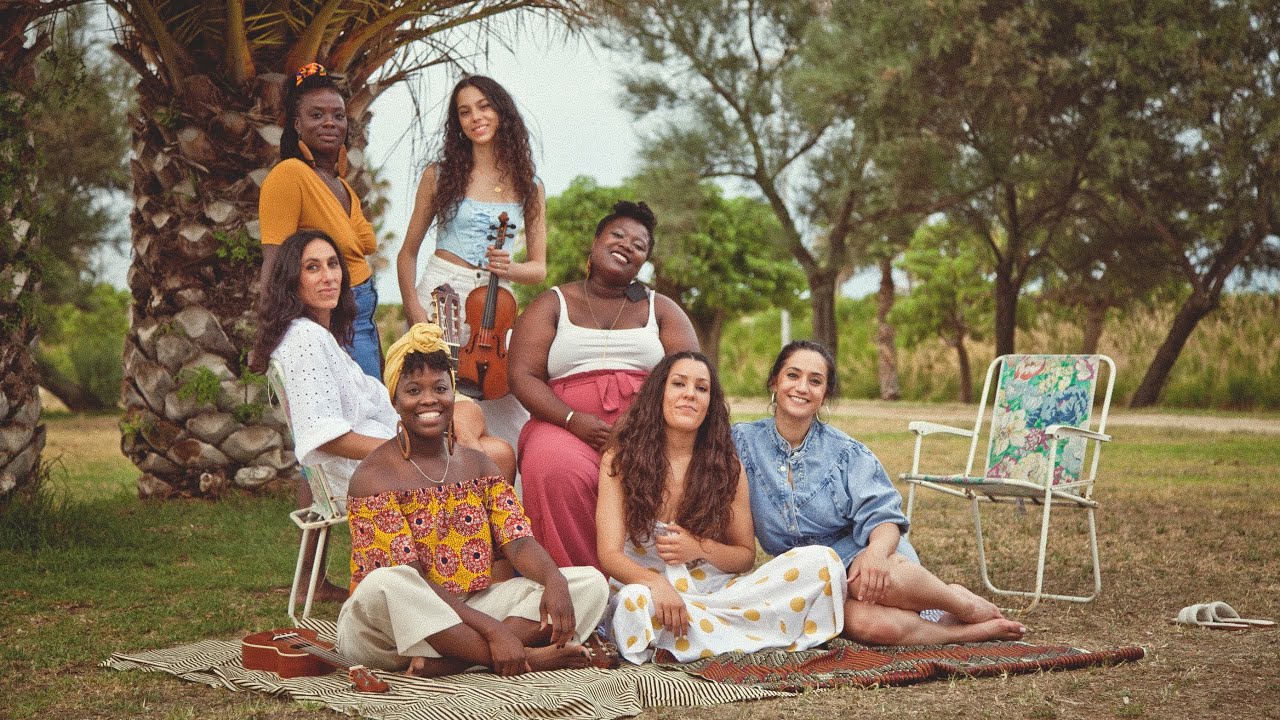 Las Migas y The Sey Sisters - Mi Surfero (Summer Mix)