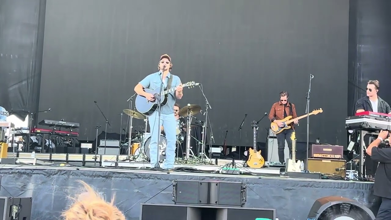 Luke Grimes Live- Back Down South (Kings of Leon cover)- Bourbon and Beyond, Louisville, KY, 9/16/23