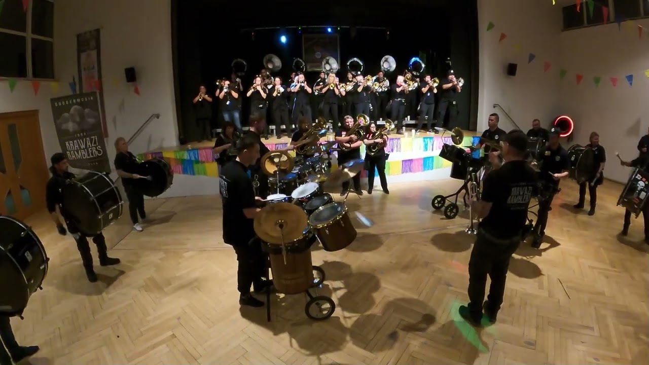 Krawazi Ramblers Guggenmusik - Auftritt bei den Burg Schränzer in Rudersberg