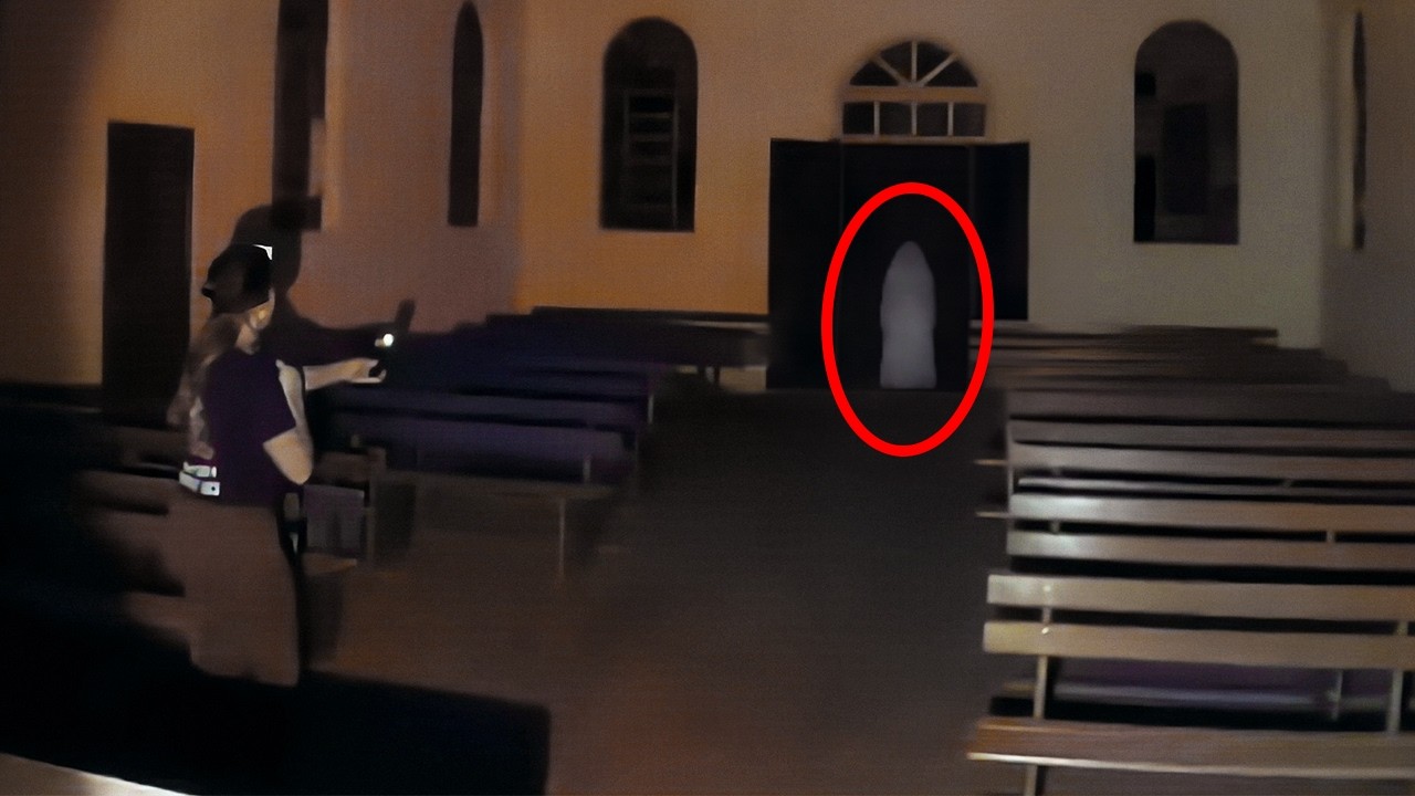 10 Scary Moments Ghost Hunters Caught on Camera