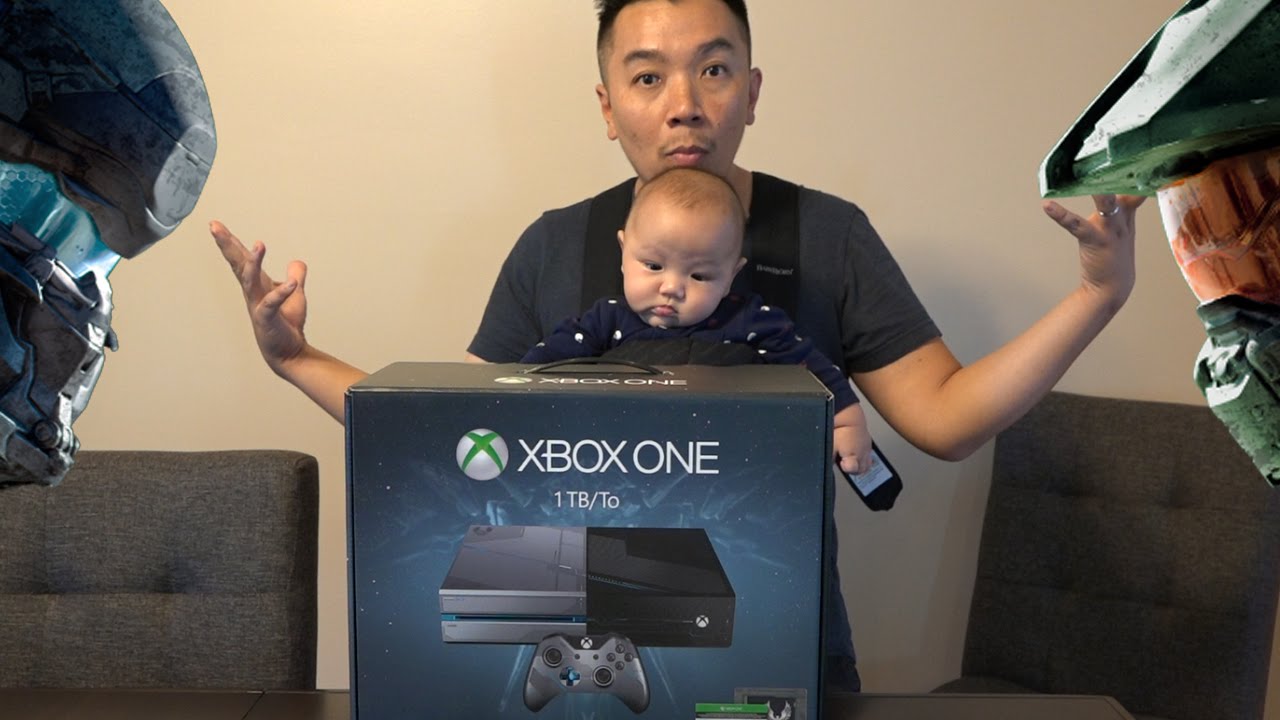 Halo 5: Guardians Game/Console Pickup and Unboxing [Video Game Shopping with My Family]