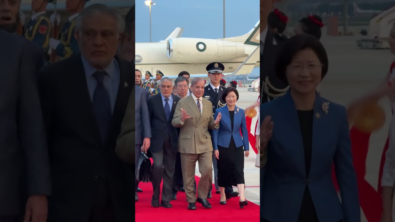 A gracious welcome for Prime Minister Shehbaz Sharif in China&nbsp;🇵🇰&nbsp;🇨🇳 | #shorts