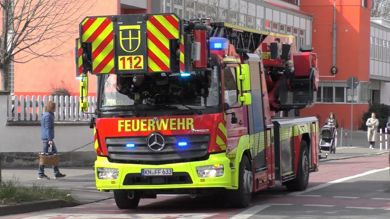 [Ankommende FFler] - Ausrücken Feuerwehr Konstanz