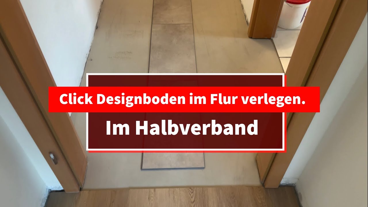 Klick Vinylboden im Flur verlegen. Im Halbverband