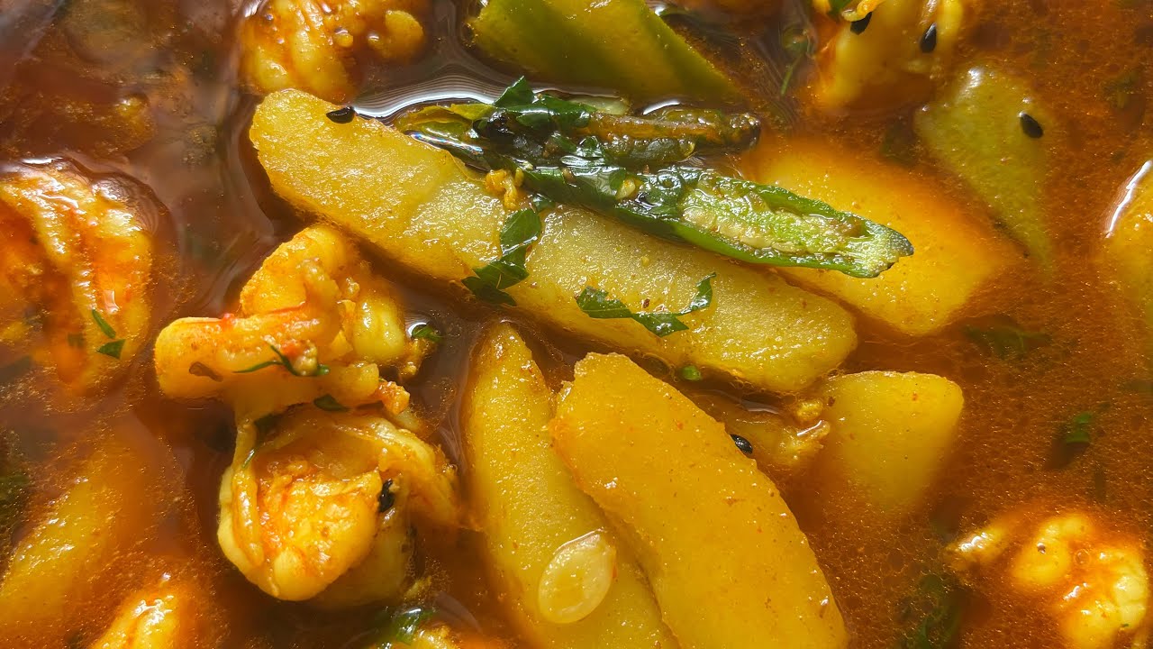 Chingri Tel jhol(prawns curry )@lopaghatak4814 #cooking #bengali #youtubevideo 