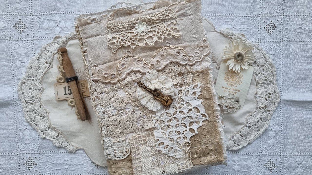 Dominique | Lace Journal Flip Through