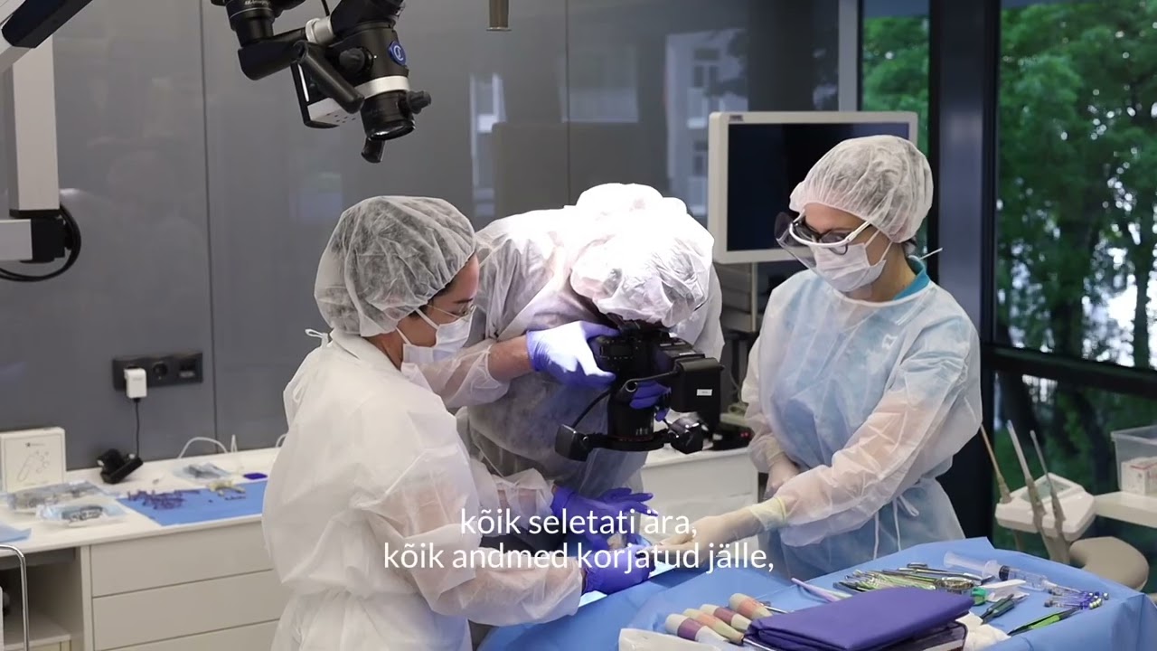 Terve naeratuse taastamine kohese implantatsiooniga│Meerhof Dental Clinic