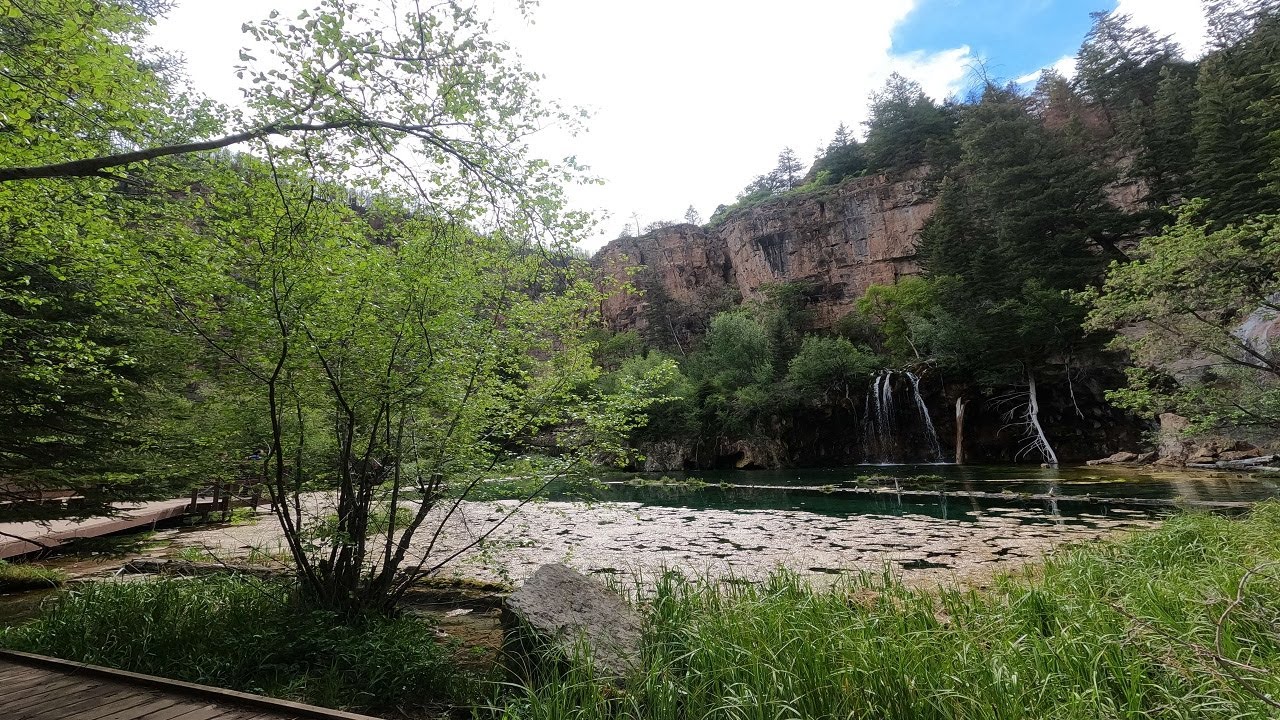 Hiking up to Hanging Lake (Bonus Spouting Rock)