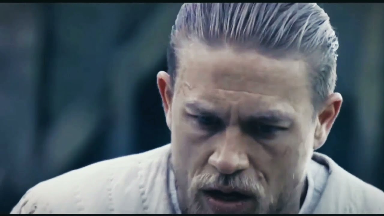 Introducional Leyton Hightower- Glitter & Gold(Barns Courtney)