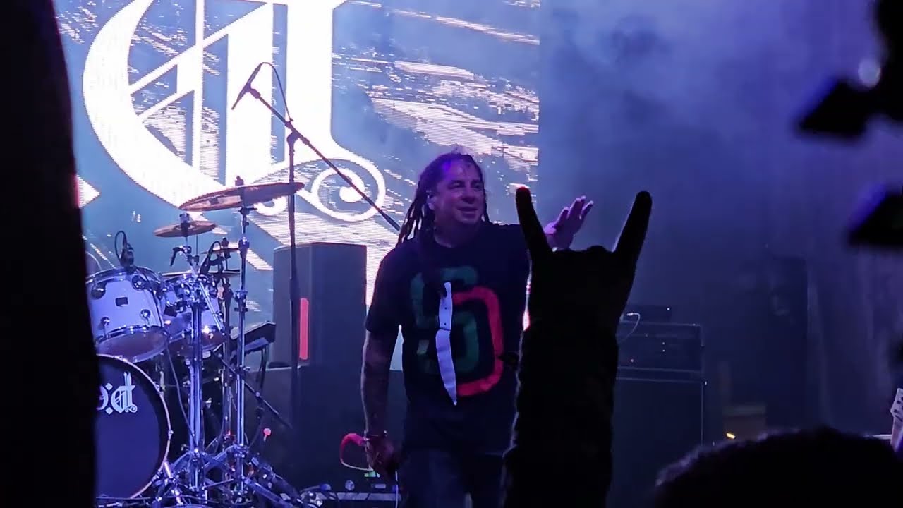 P.O.D - Southtown Live in El Paso, TX 2023 With talk and with fight breaking out