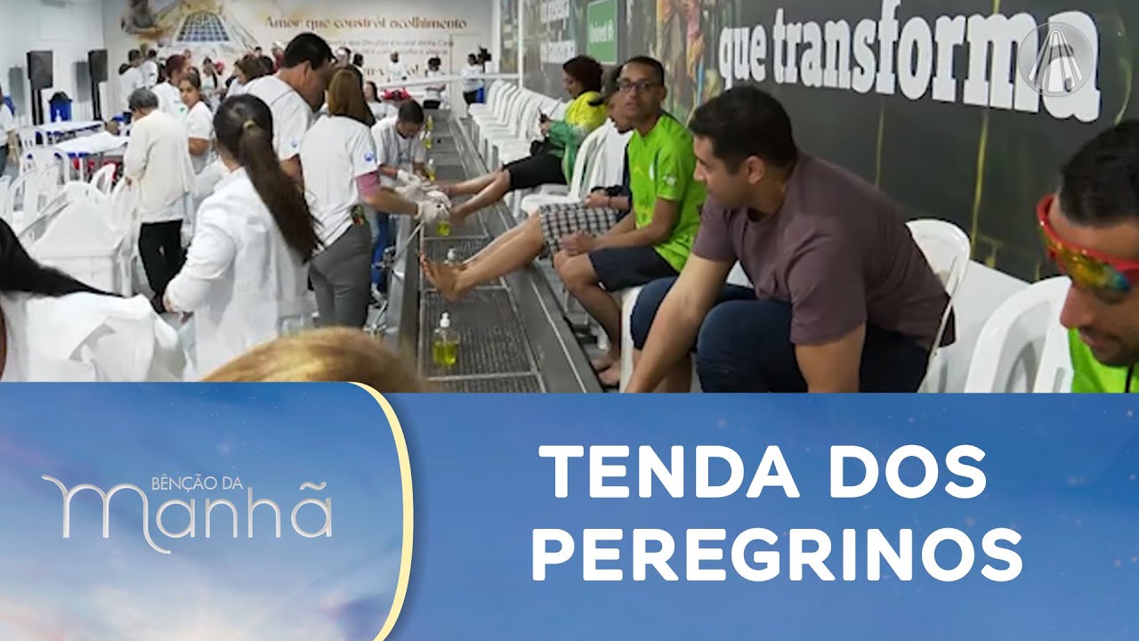 Tenda dos Peregrinos oferece massagem, cuidados médicos e acolhimento
