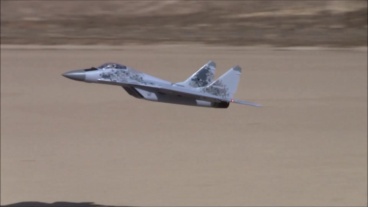 Freewing MiG-29 Fulcrum Twin 80mm EDF Jet - The LOWEST Pass!