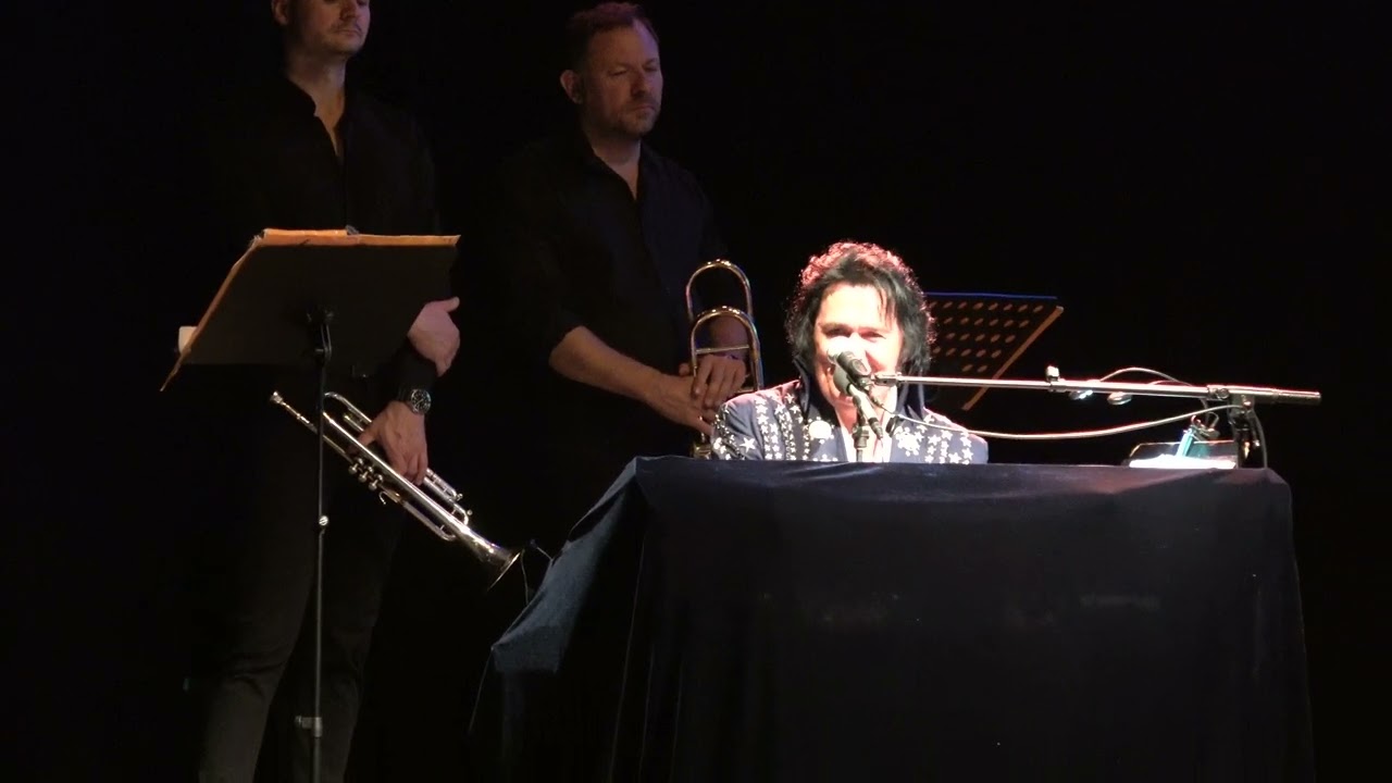 Rio the Voice of Elvis - Unchained Melodie - World Champion 1999 (Int.Elvis Presley Contest)