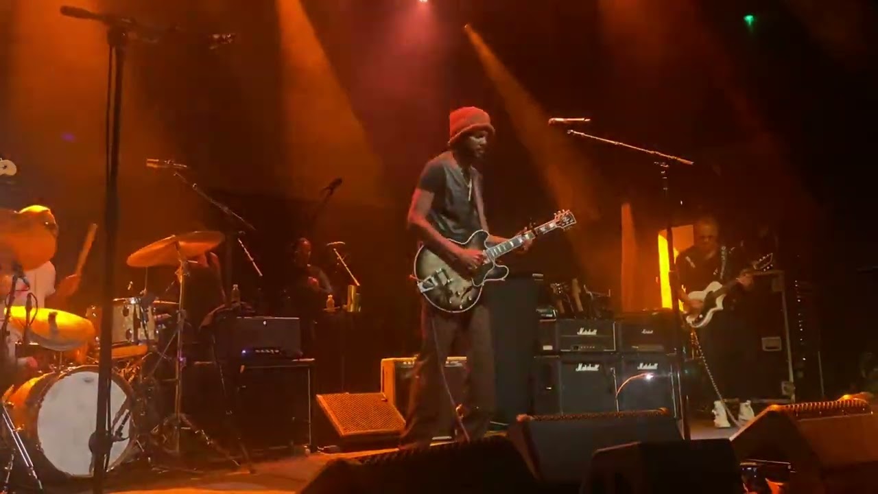 Gary Clark Jr - Don’t Owe You a Thang - Live at the Bristol SWX