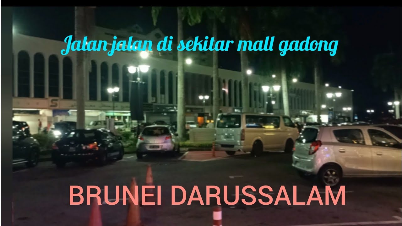 jalan jalan di the mall gadong Brunei Darussalam🚶@inyong237
