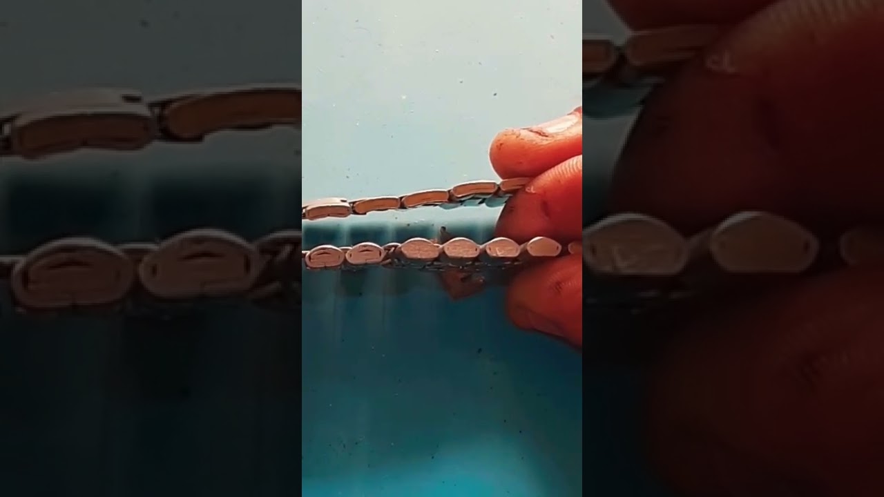 CURSO RELOJERO EN CORTO, COMO QUITAR LOS ESLABONES DE UN RELOJ (eslabones de grapa o travesa&ntilde;o)