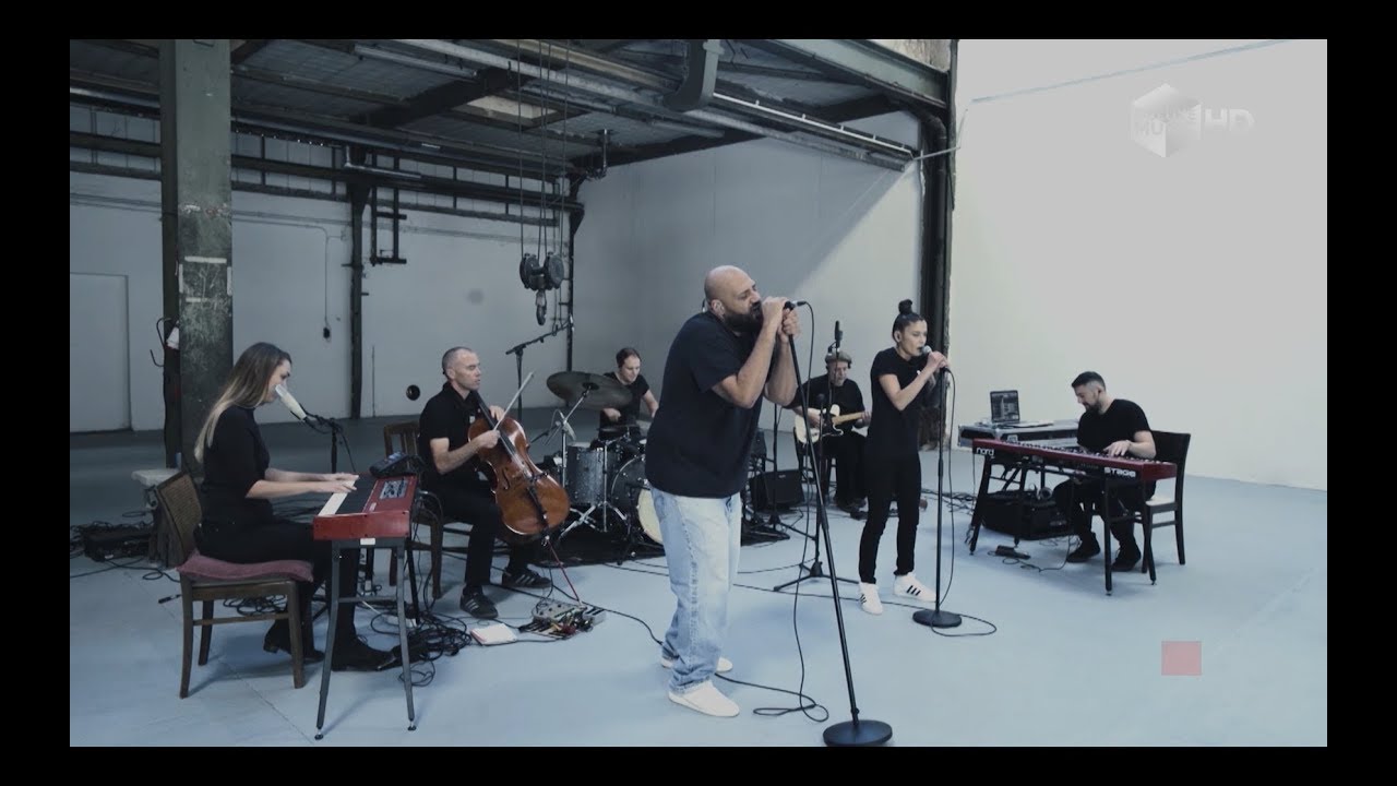 Moses Pelham - Wir sind eins (Sagt ihr) (DLXM SESSION) (Official 3pTV)