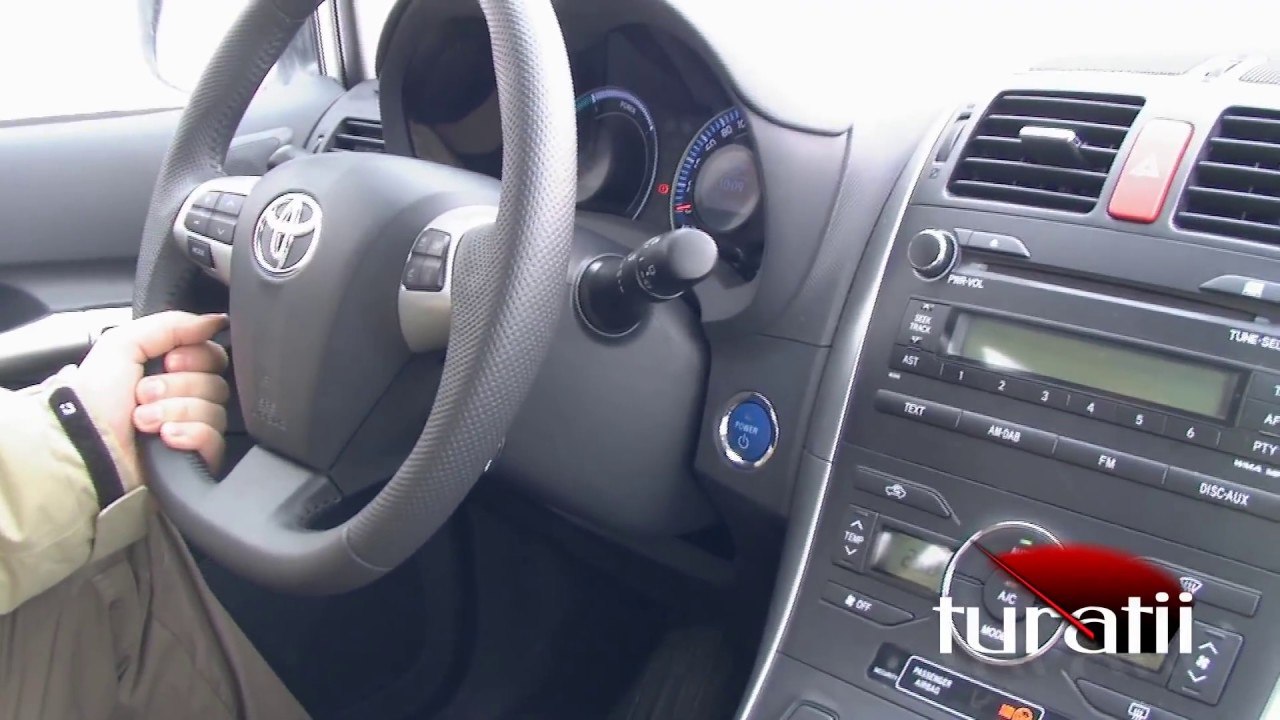 Toyota Auris 1.8l HSD E-CVT explicit video 1 of 6