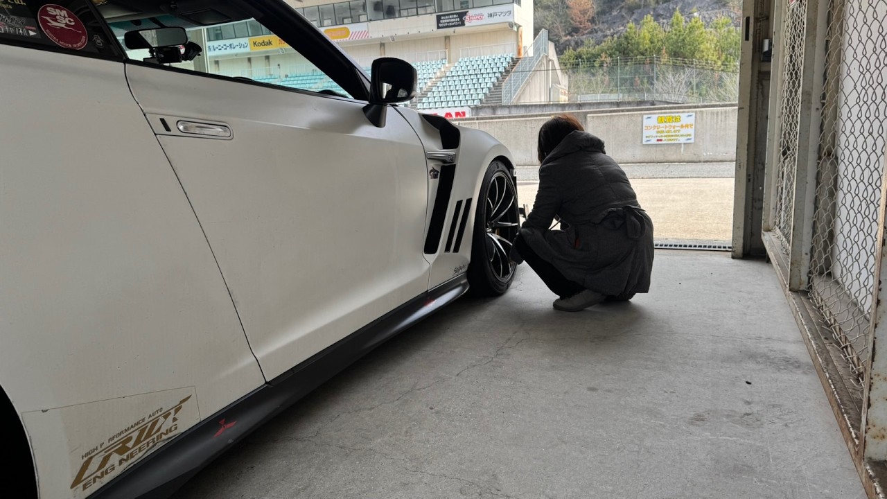 20260212  ニュートラルステア♪　セントラルサーキット走行でのチェック走行　タイヤが噛むように実験開始・・リアスプリング弱化・・・