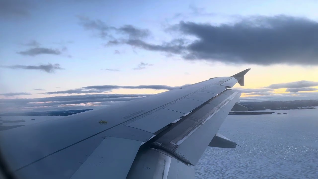SAS Airbus a320ceo Landing at Åre/Östersund Airport