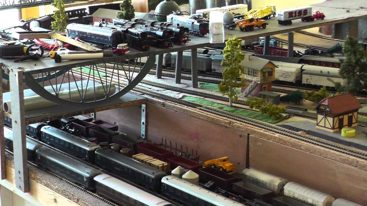 Modeltreintjes, Modelleisenbahn, model railroad, fast freight, passengers
