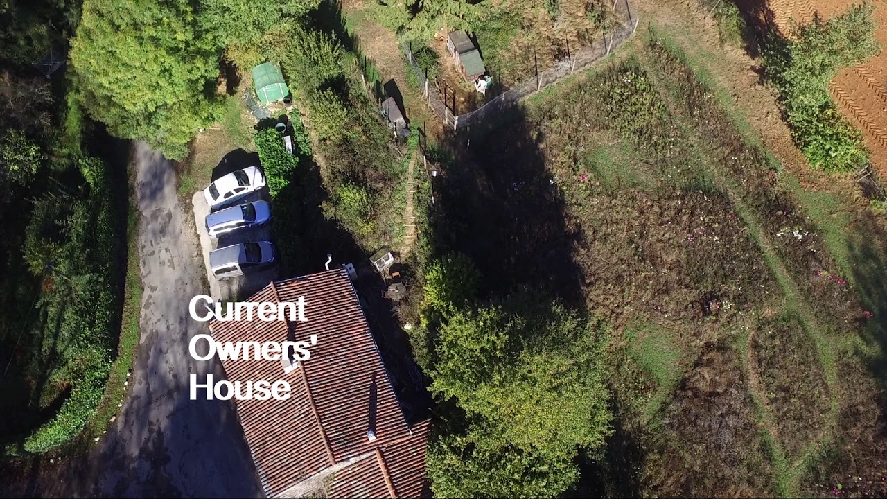 Les Glycines Gites - an Autumnal aerial view