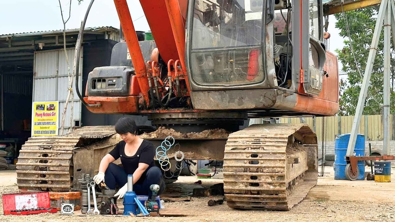 Series: The girl who repairs excavators at the workshop with tough jobs. Episode 2