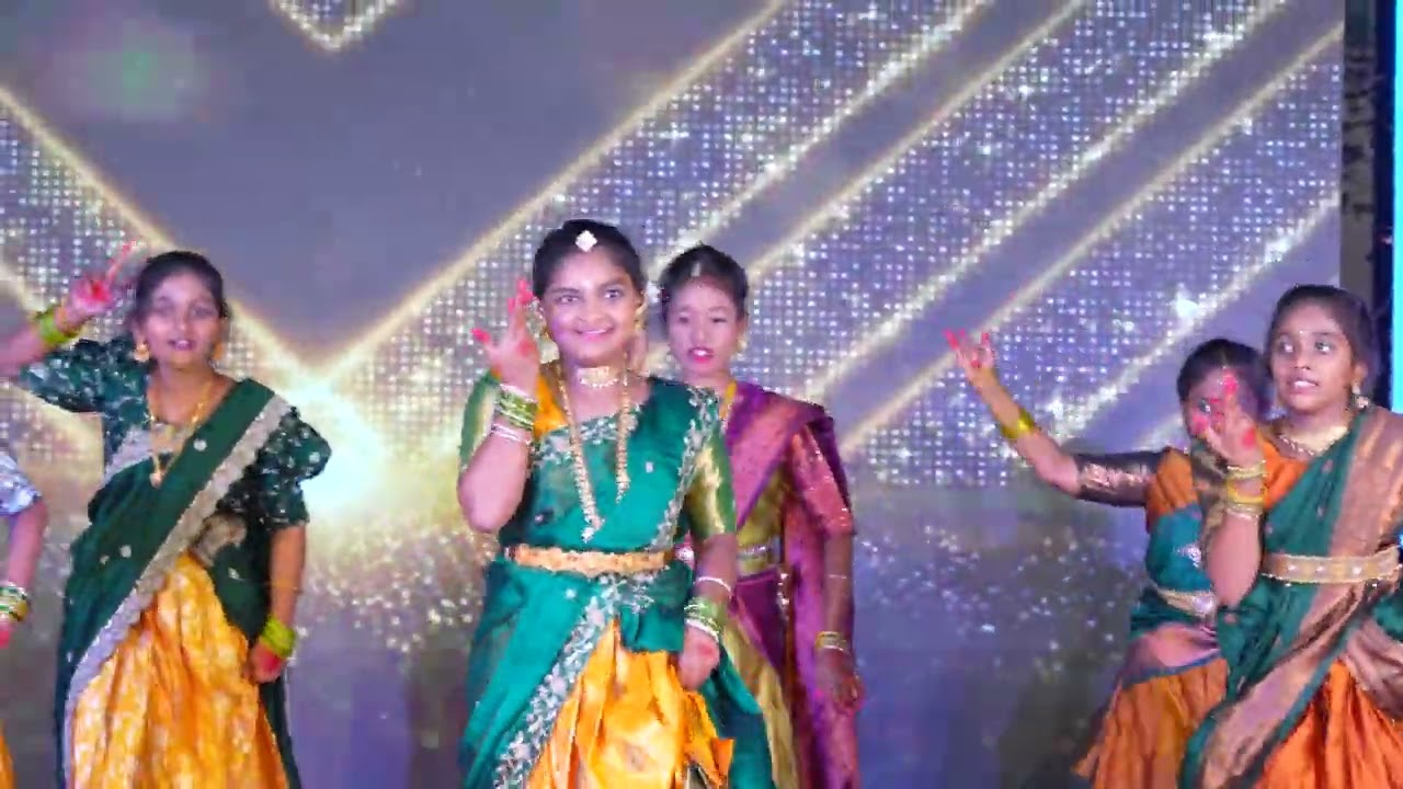 Pilla Gali Allari Dance Performance By 5th Girls