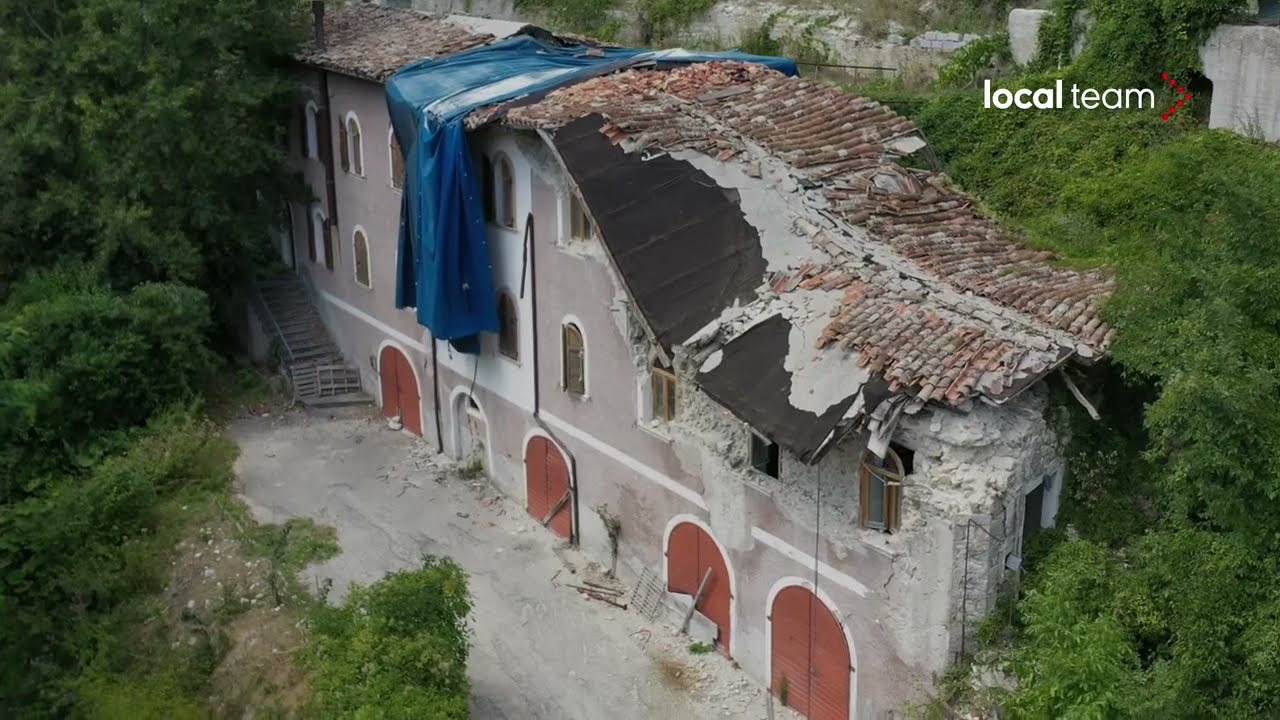 Anniversario sisma 2016: il drone in volo su Pescara del Tronto 6 anni dopo