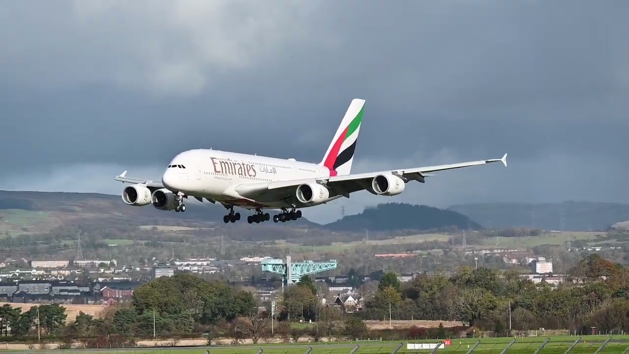 Emirates A380 landing into Glasgow airport 
