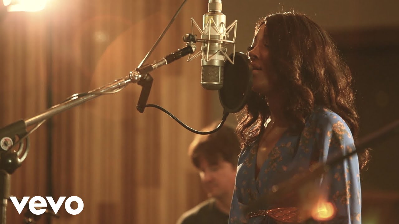 Mickey Guyton - Nice Things (Performance Video)
