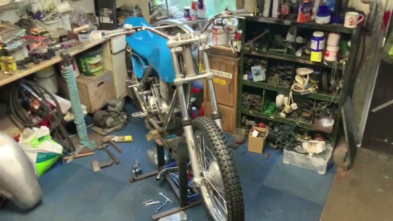 Garage talk with Dale - Episode 22 - Merry Xmas 2025