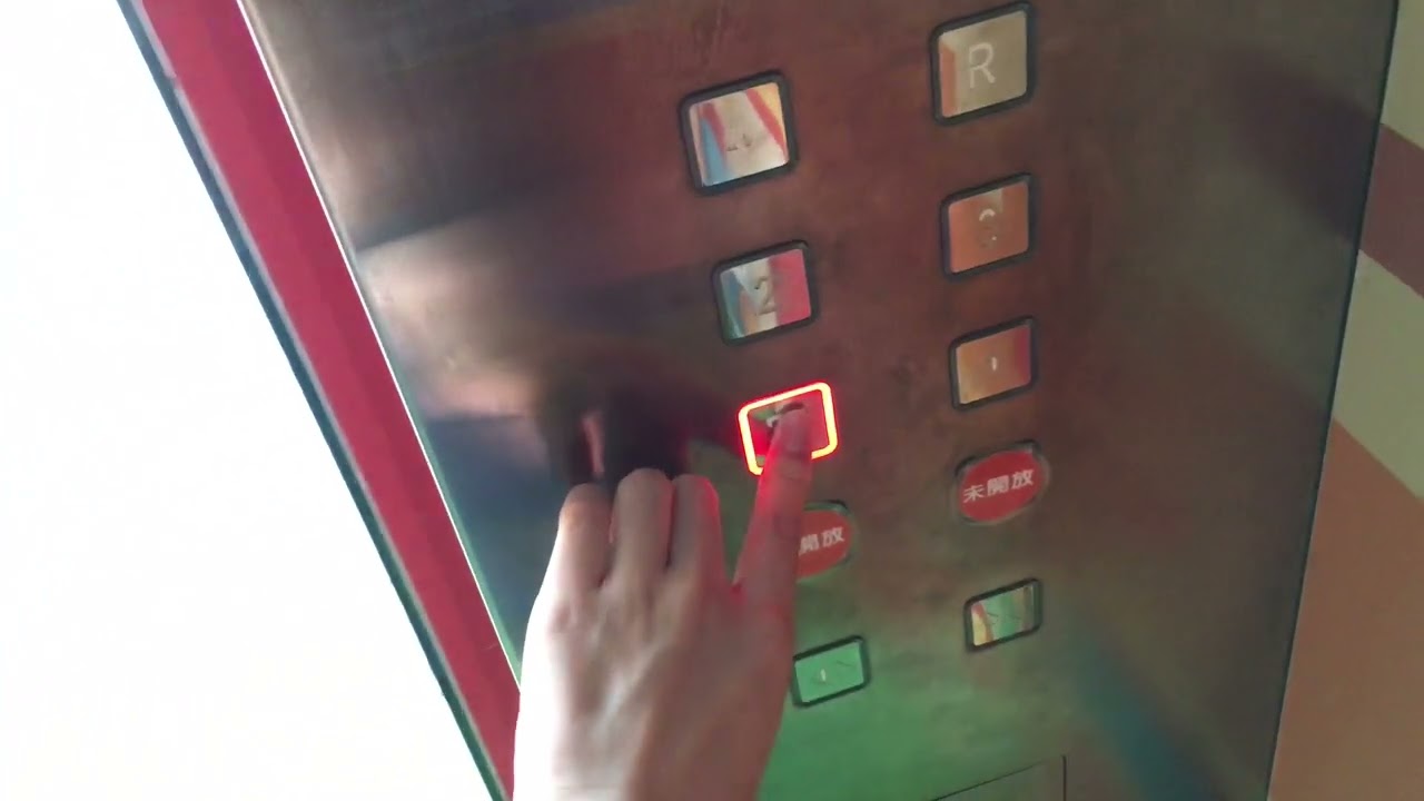 亞當搭電梯EP102-三菱MITSUBISHI電梯@義大遊樂世界 特洛伊城堡