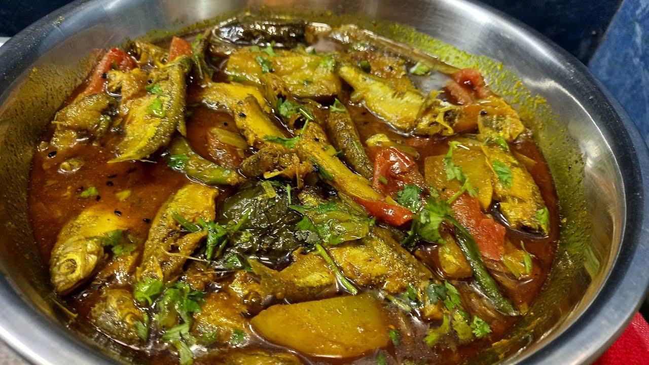 ঘরোয়া পদ্ধতিতে টক,ঝাল মৌরোলা মাছের ঝাল