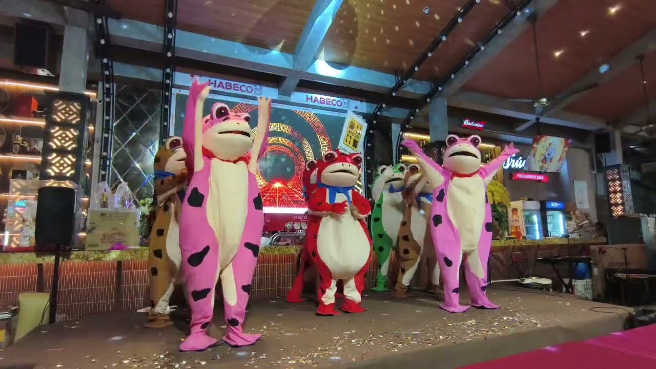 Year End Party 2025 | MICO HYSTER | Đàn ếch nhảy múa vui nhộn
