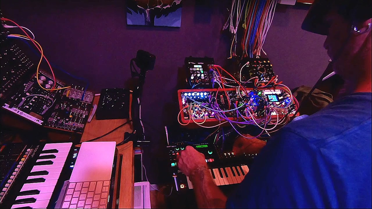 Modular Jam - 25 minutes of Tech House with a touch of Acid