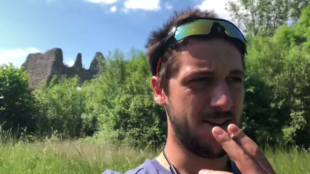 How to Roll up a Joint Outside [beach edition] - Tokin&rsquo; Tuesday ep.116