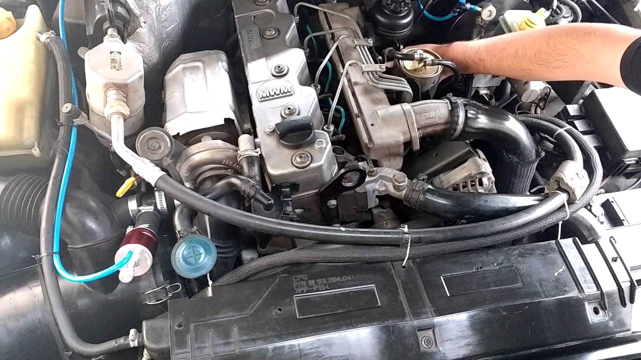 Motor diesel MWM 2.8 TDI 'espirrando' s10