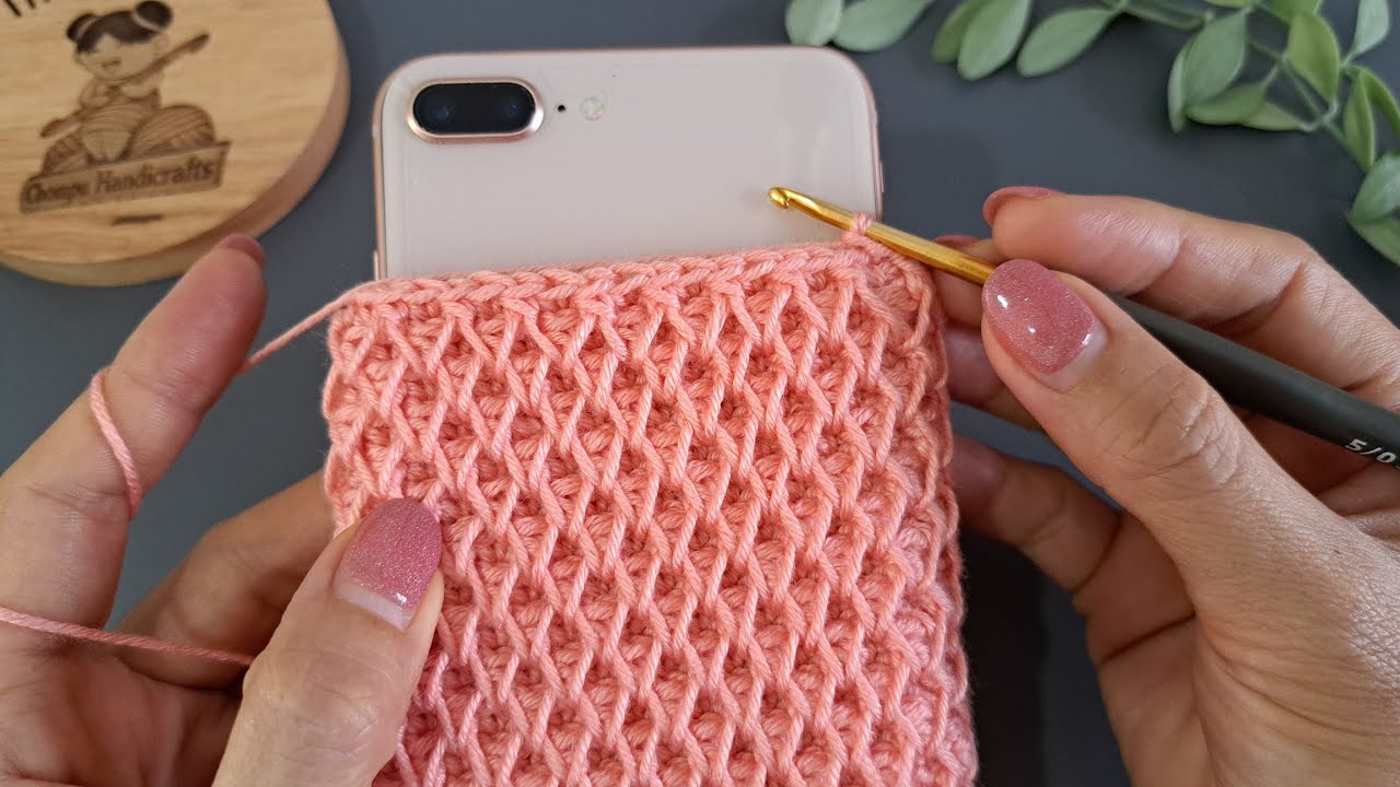 ฺBeautiful! Crochet Phone Bag Tutorial Honeycomb Stitch. Step by step crochet tutorial.