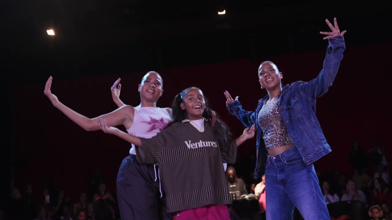 Let It Happen Sisters | Full Performance at Start 2 Step  Event in France