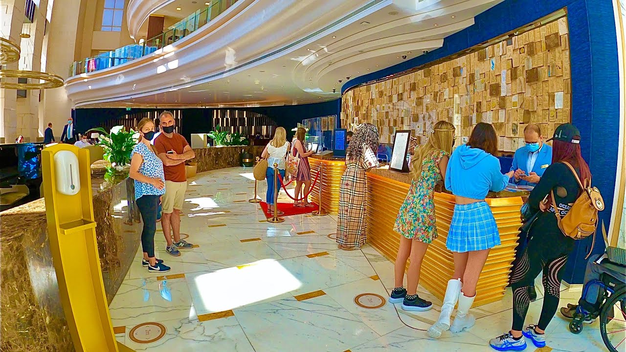 Tour of Shangri-la Hotel in Dubai