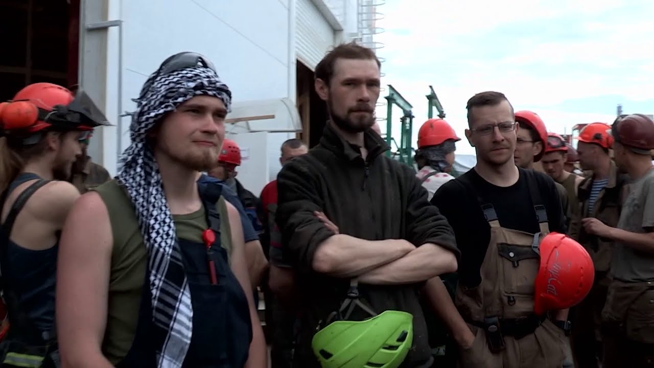 Ils reconstruisent à l'identique le premier navire de guerre de Pierre le Grand