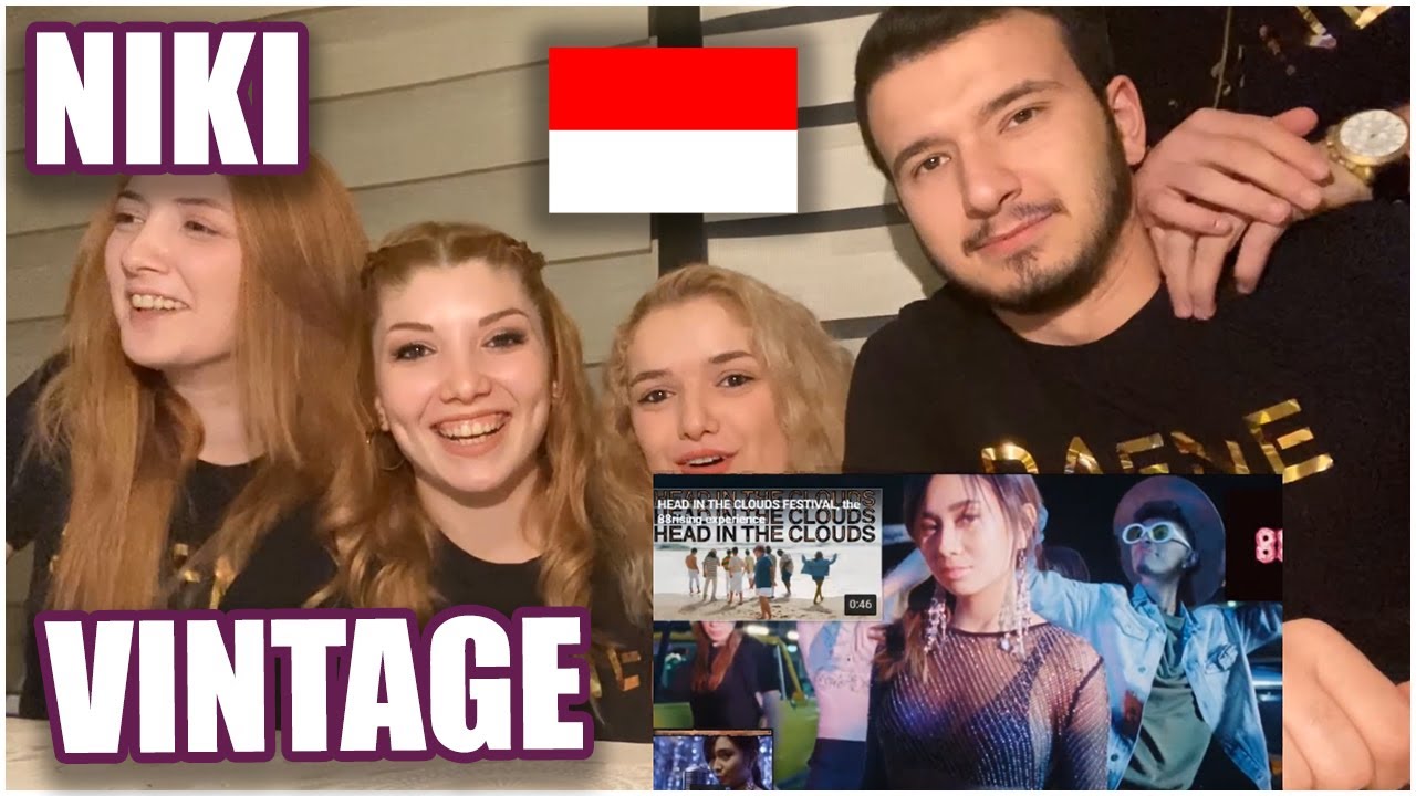 REACTION OF TURKISH GIRLS: VINTAGE BY NIKI