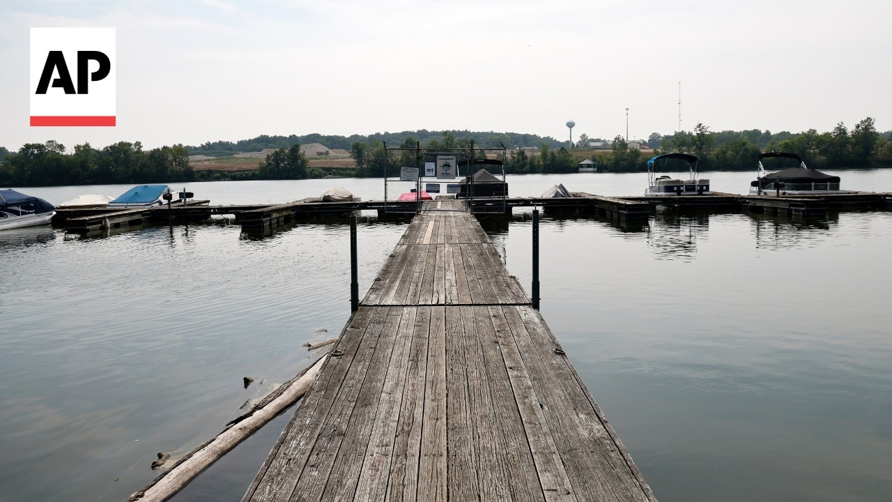 5 dead after group tries to save a person who was struggling to swim in Ohio
