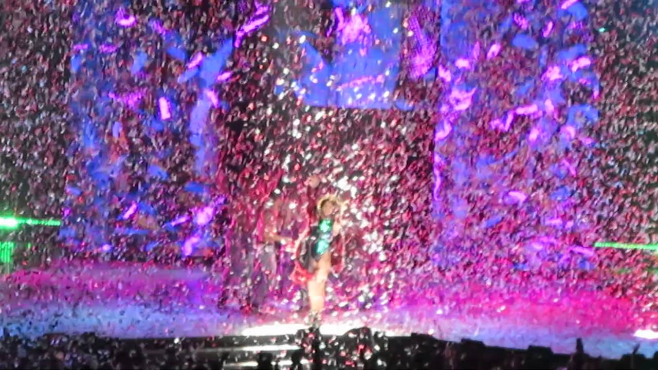 Selena Gomez Revival Tour (Orlando) Revival (Remix), Finale